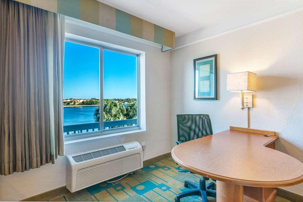La Quinta By Wyndham Ft. Lauderdale Airport Hotel Hollywood Room photo
