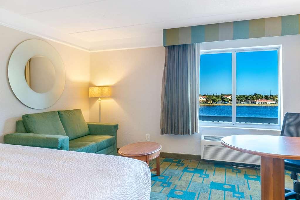 La Quinta By Wyndham Ft. Lauderdale Airport Hotel Hollywood Room photo