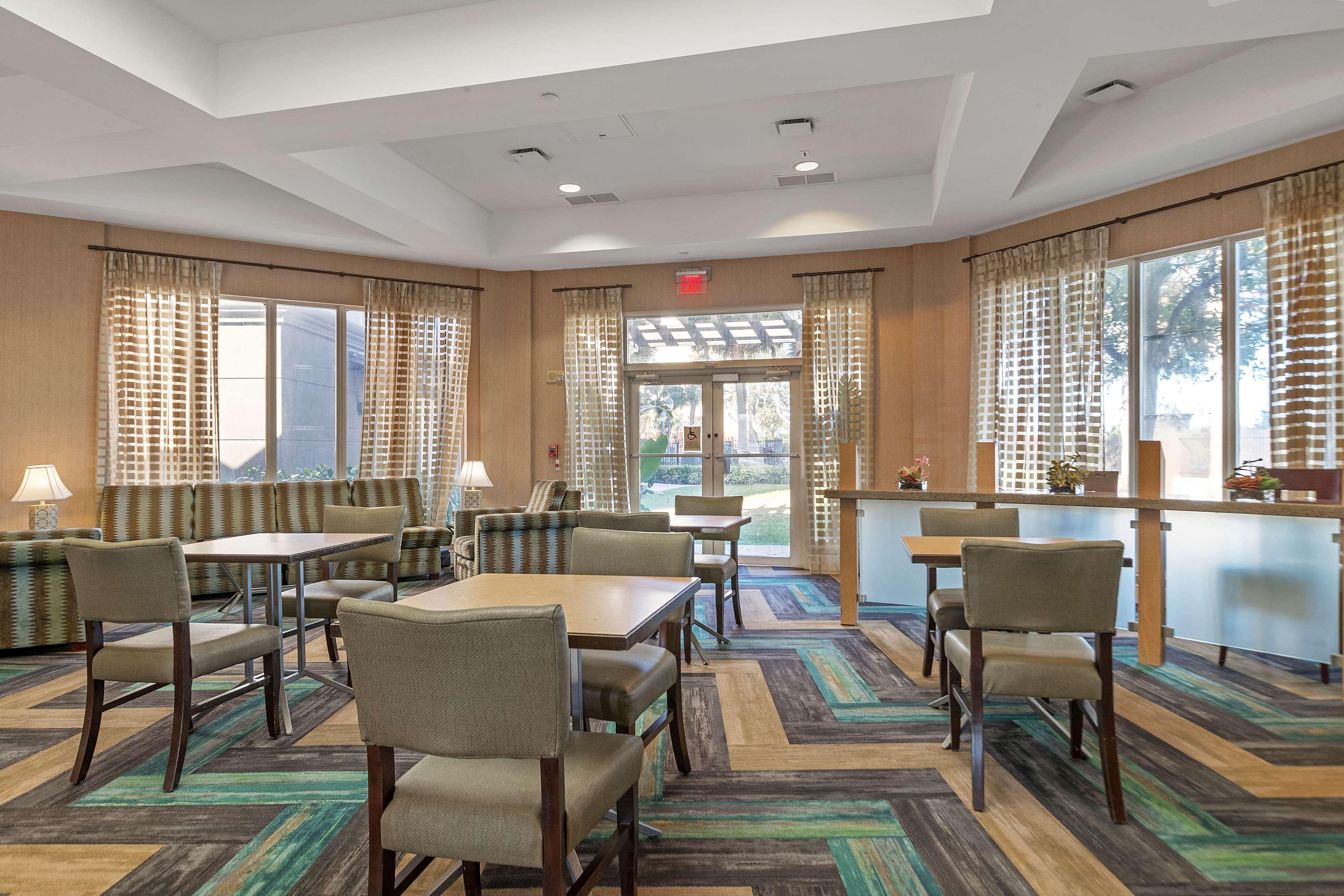 La Quinta By Wyndham Ft. Lauderdale Airport Hotel Hollywood Exterior photo