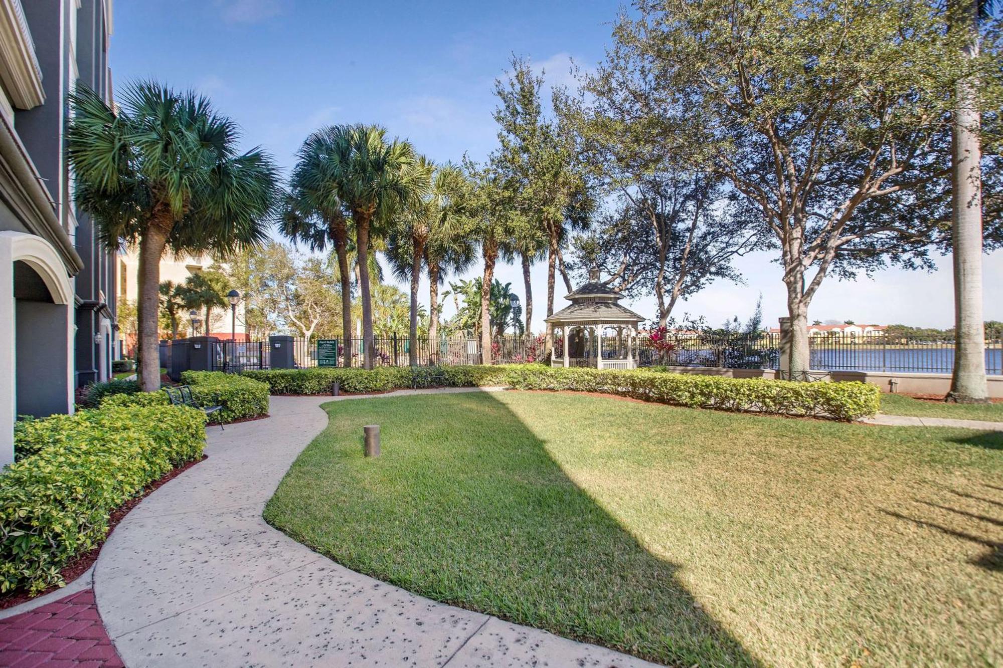 La Quinta By Wyndham Ft. Lauderdale Airport Hotel Hollywood Exterior photo