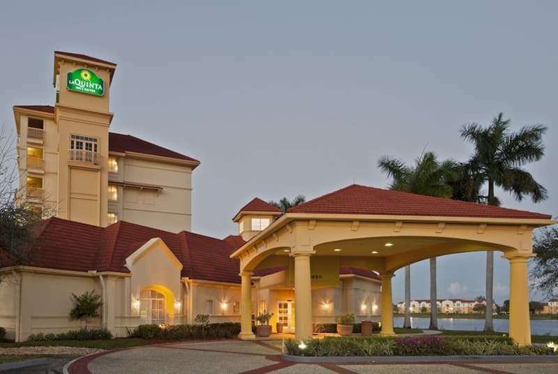 La Quinta By Wyndham Ft. Lauderdale Airport Hotel Hollywood Exterior photo